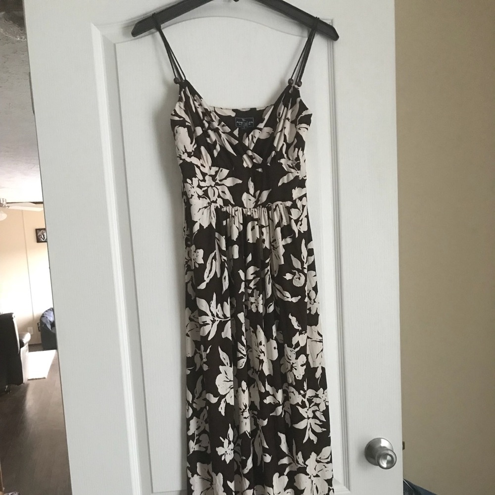 Beautiful sundress. Worn once.